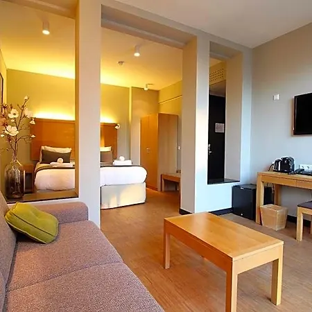 Ξενοδοχείο The Bank 3*