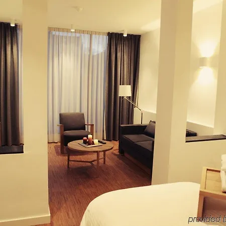 The Bank 3*