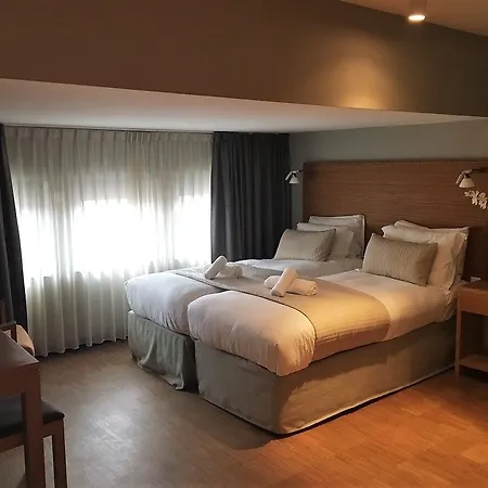 Hotel The Bank 3*