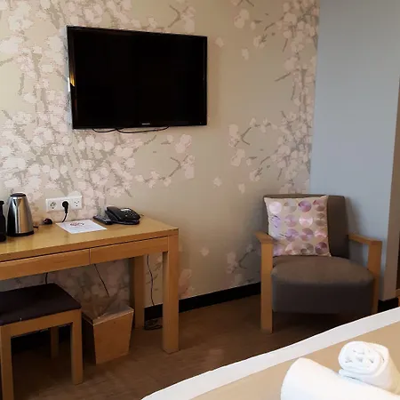 The Bank Hotel 3*