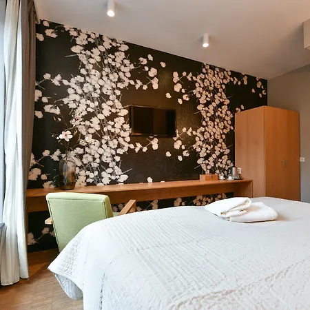 The Bank 3*