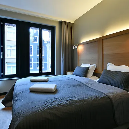 Hotel The Bank 3*